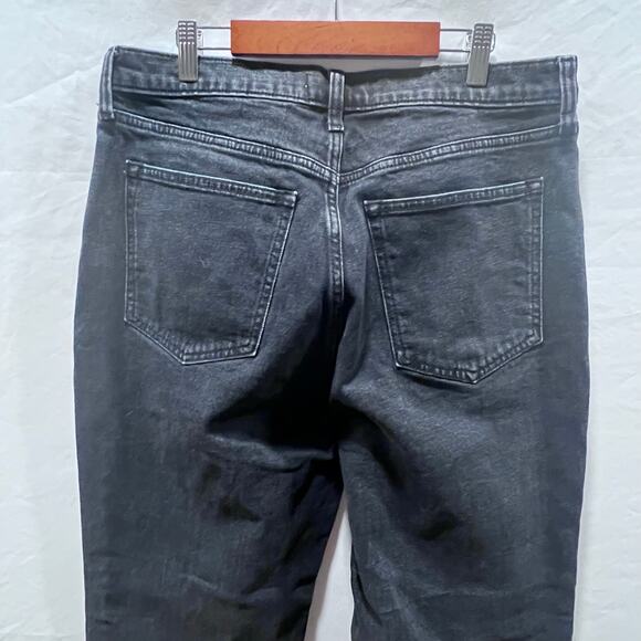 Abercrombie & Fitch Ankle Straight Ultra High Rise Black Jeans Women's 32/14R - Picture 3 of 8